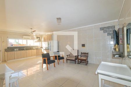 Sala/Cozinha de apartamento para alugar com 3 quartos, 170m² em Niterói, Canoas