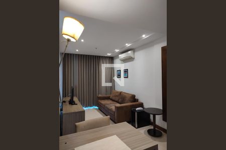Sala de apartamento para alugar com 1 quarto, 40m² em Jacarepaguá, Rio de Janeiro