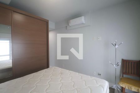 Suíte de apartamento para alugar com 3 quartos, 101m² em Centro, Guarujá