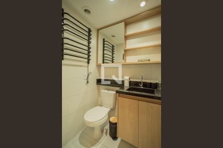 Banheiro de kitnet/studio para alugar com 1 quarto, 25m² em Vila Clementino, São Paulo