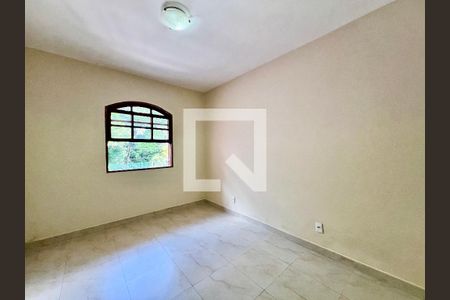 Casa para alugar com 1 quarto, 178m² em Itapoã, Belo Horizonte