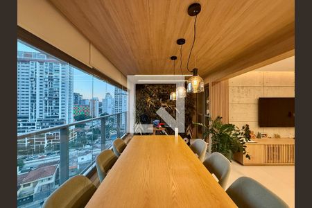 Varanda da Sala  de apartamento à venda com 3 quartos, 125m² em Jardim das Acacias, São Paulo