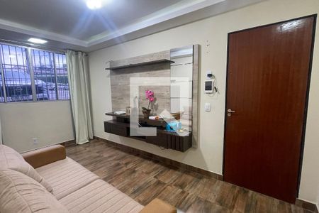 Sala de apartamento para alugar com 2 quartos, 60m² em Engenho do Porto, Duque de Caxias