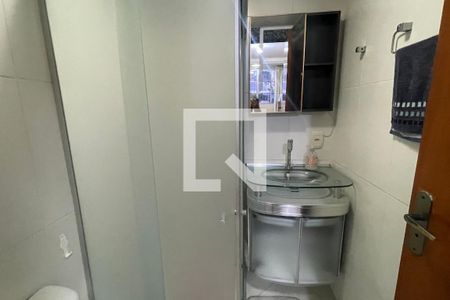 Banheiro de apartamento para alugar com 2 quartos, 60m² em Engenho do Porto, Duque de Caxias