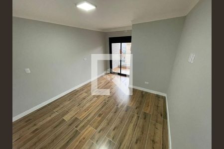 Casa à venda com 3 quartos, 158m² em Vila Carrão, São Paulo