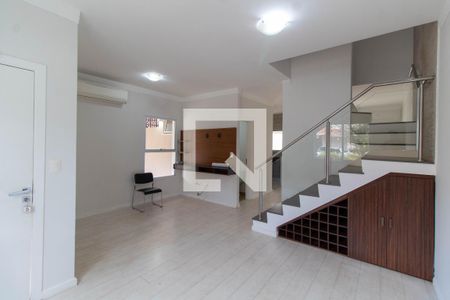 SALA de casa de condomínio à venda com 3 quartos, 200m² em Bosque de Barão Geraldo, Campinas