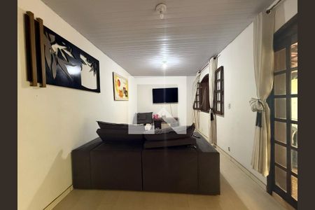 Casa à venda com 3 quartos, 360m² em Industrial, Contagem