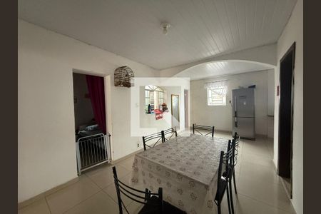 Casa à venda com 3 quartos, 360m² em Industrial, Contagem