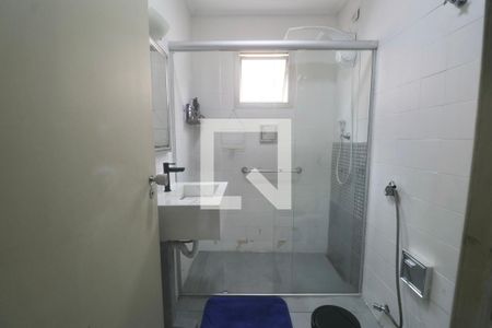 Banheiro Social de apartamento para alugar com 2 quartos, 96m² em Parque Enseada, Guarujá