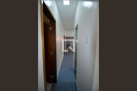 Sala - Corredor de casa para alugar com 3 quartos, 115m² em Brás de Pina, Rio de Janeiro