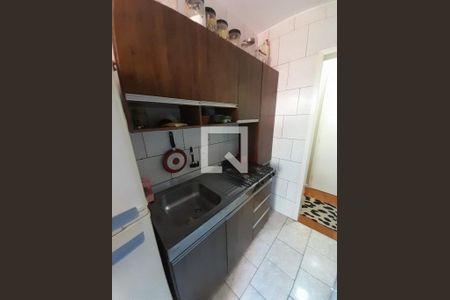 Cozinha de apartamento para alugar com 1 quarto, 40m² em Vila Ipiranga, Porto Alegre