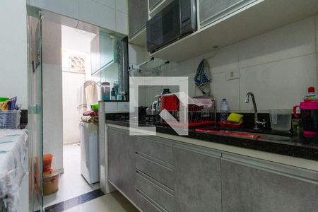 Sala e Cozinha de apartamento para alugar com 1 quarto, 28m² em Chácara Seis de Outubro, São Paulo
