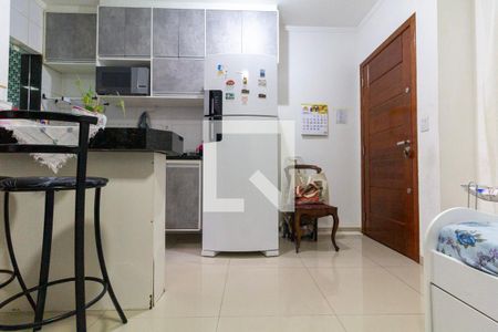 Sala e Cozinha de apartamento para alugar com 1 quarto, 28m² em Chácara Seis de Outubro, São Paulo