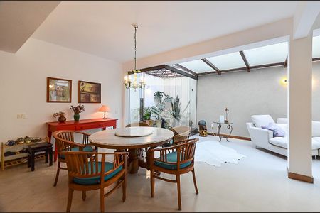 Apartamento à venda com 2 quartos, 180m² em Cruzeiro, Belo Horizonte