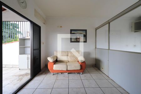 Sala de casa à venda com 5 quartos, 610m² em Vila Carrão, São Paulo