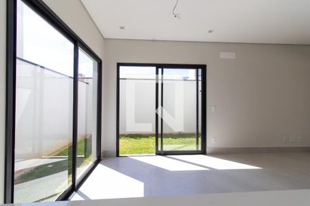 Sala de casa à venda com 4 quartos, 173m² em Parque Taquaral, Campinas