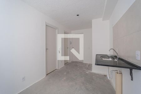 Sala/Cozinha e Área de Serviço de apartamento para alugar com 1 quarto, 25m² em Jardim America da Penha, São Paulo