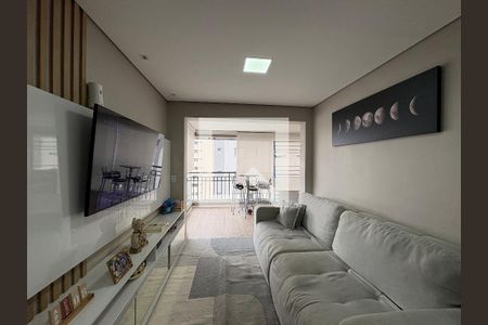 Sala de apartamento à venda com 3 quartos, 74m² em Vila Mangalot, São Paulo