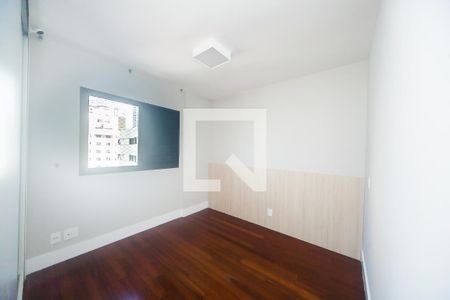 quarto 1 de apartamento à venda com 3 quartos, 136m² em Vila da Serra, Nova Lima