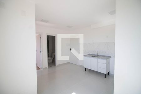 SALA E COZINHA de apartamento para alugar com 2 quartos, 35m² em Limão, São Paulo