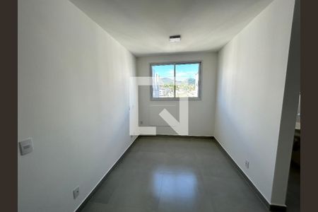 Sala de apartamento para alugar com 1 quarto, 33m² em Piedade, Rio de Janeiro