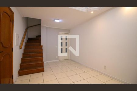 Sala de casa para alugar com 3 quartos, 125m² em Jardim Ibitirama, São Paulo