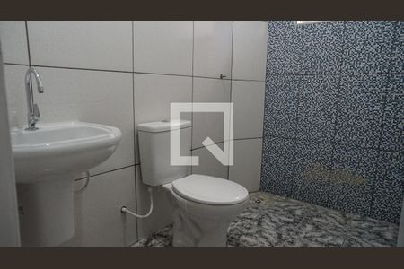 Banheiro de casa para alugar com 1 quarto, 47m² em Jardim Presidente Dutra, Guarulhos