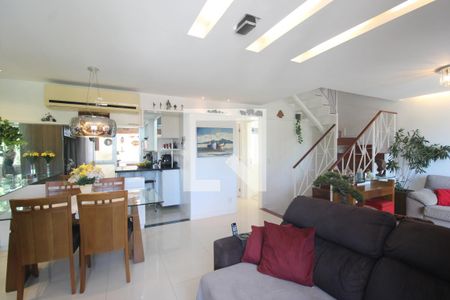 Sala de casa de condomínio à venda com 3 quartos, 208m² em Freguesia (jacarepaguá), Rio de Janeiro