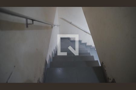 Escada de casa à venda com 2 quartos, 250m² em Jardim Santa Ines, Guarulhos