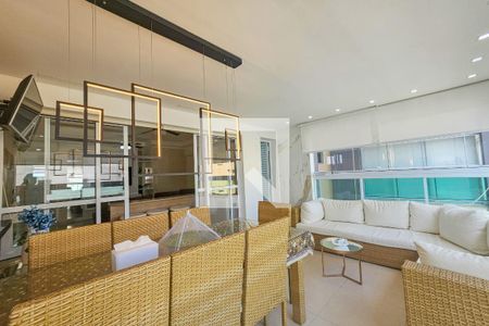 Apartamento para alugar com 3 quartos, 116m² em Balneario Guarujá, Guarujá