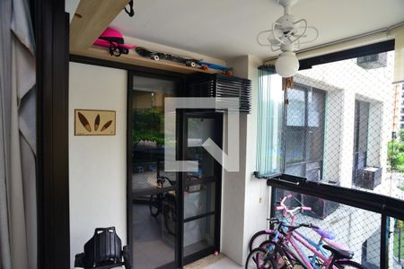 Varanda de apartamento à venda com 3 quartos, 126m² em Barra da Tijuca, Rio de Janeiro