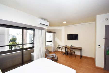 quarto e sala de kitnet/studio à venda com 1 quarto, 30m² em Jardim Paulista, São Paulo