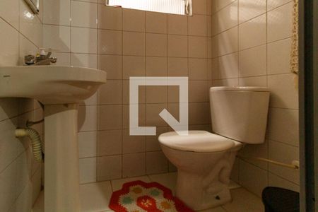 Banheiro de casa para alugar com 3 quartos, 125m² em Parque Edu Chaves, São Paulo