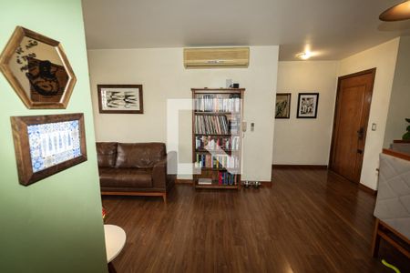 Sala de apartamento para alugar com 2 quartos, 105m² em Higienópolis, Porto Alegre