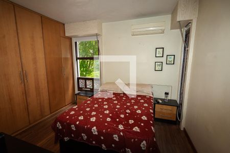 Suíte de apartamento para alugar com 2 quartos, 105m² em Higienópolis, Porto Alegre