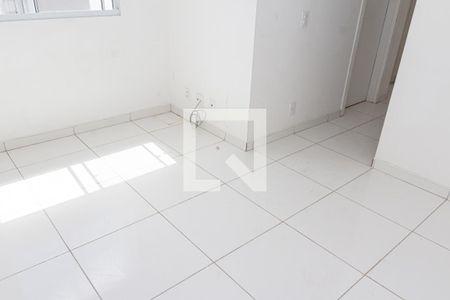 Sala de apartamento para alugar com 2 quartos, 40m² em Campo Grande, Rio de Janeiro