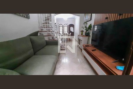 Casa à venda com 5 quartos, 206m² em Bonfim, Osasco