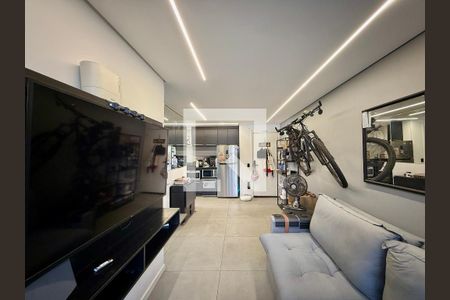 Sala  de apartamento à venda com 2 quartos, 73m² em Santo Amaro, São Paulo
