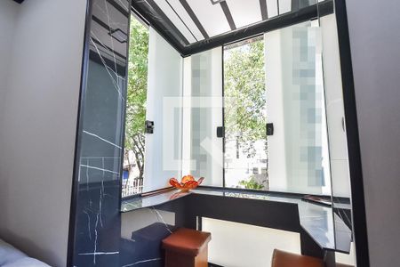 Varanda de apartamento à venda com 2 quartos, 57m² em Vila Mariana, São Paulo