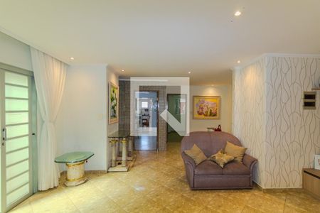 Sala de casa para alugar com 3 quartos, 230m² em Chácara Mafalda, São Paulo