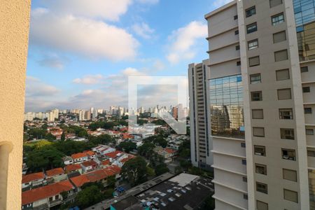Vista da Varanda da Sala / Cozinha de apartamento para alugar com 1 quarto, 32m² em Campo Belo, São Paulo