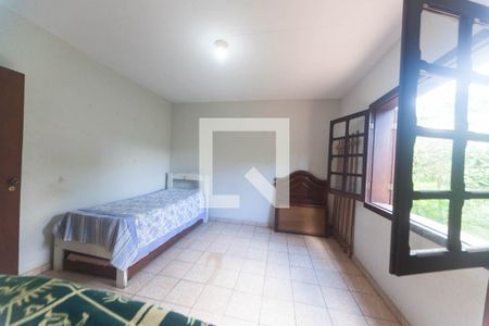 quarto 1 de casa de condomínio à venda com 3 quartos, 240m² em Rio Acima, Rio Acima