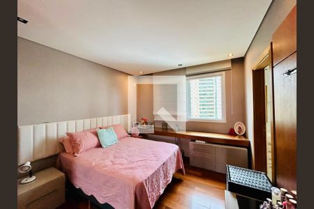 Quarto de apartamento à venda com 4 quartos, 274m² em Vila da Serra, Nova Lima