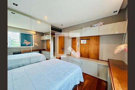 Quarto de apartamento à venda com 4 quartos, 274m² em Vila da Serra, Nova Lima