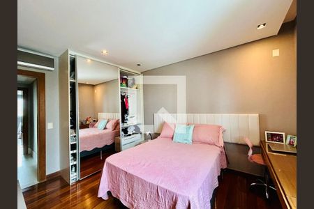 Quarto de apartamento à venda com 4 quartos, 274m² em Vila da Serra, Nova Lima
