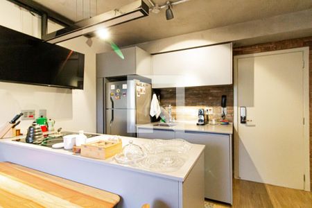 Cozinha de kitnet/studio à venda com 1 quarto, 32m² em Pompeia, São Paulo