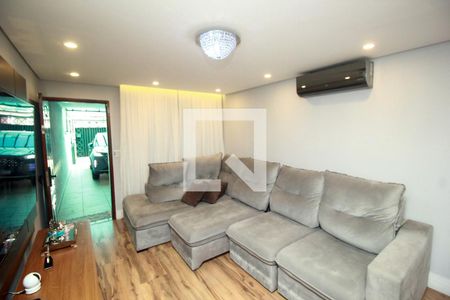 Sala de casa para alugar com 3 quartos, 105m² em Vila Metalúrgica, Santo André