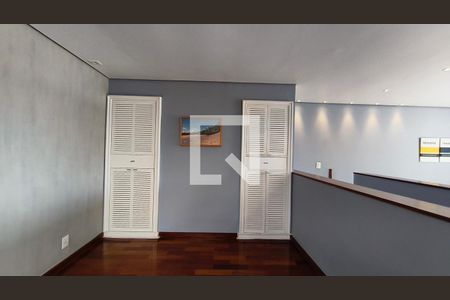Sala de casa à venda com 3 quartos, 220m² em Vila Mariana, São Paulo