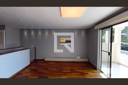 Sala de casa à venda com 3 quartos, 220m² em Vila Mariana, São Paulo