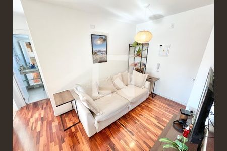 Sala/Cozinha de apartamento para alugar com 2 quartos, 53m² em Jardim São Paulo, São Paulo